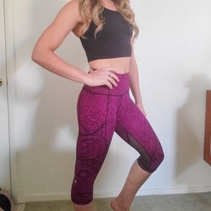 Lululemon Athletics Crop